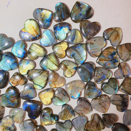 Natural Labradorite Hearts Cabochon (Natural)