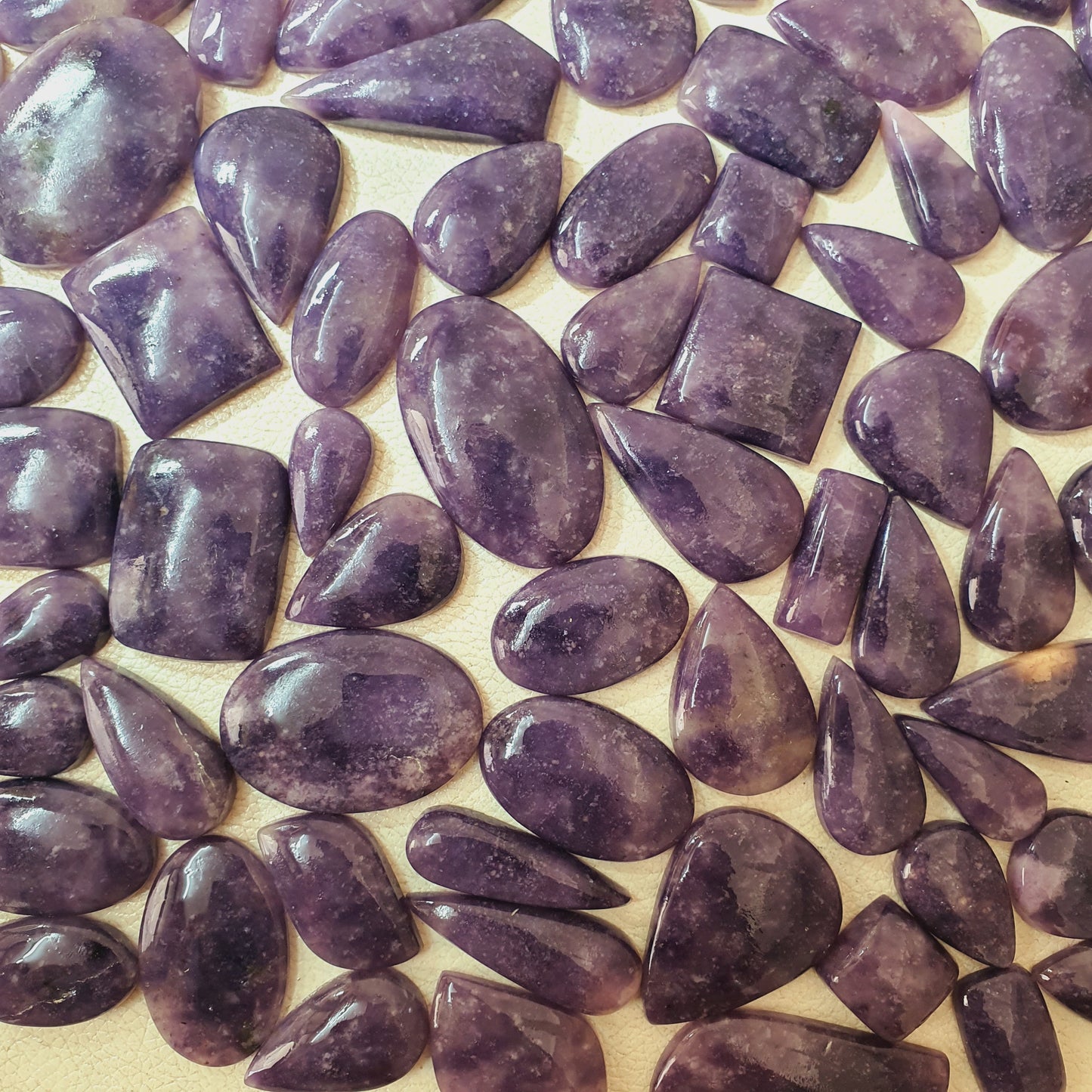 Natural Lepidolite Cabochon (Natural)