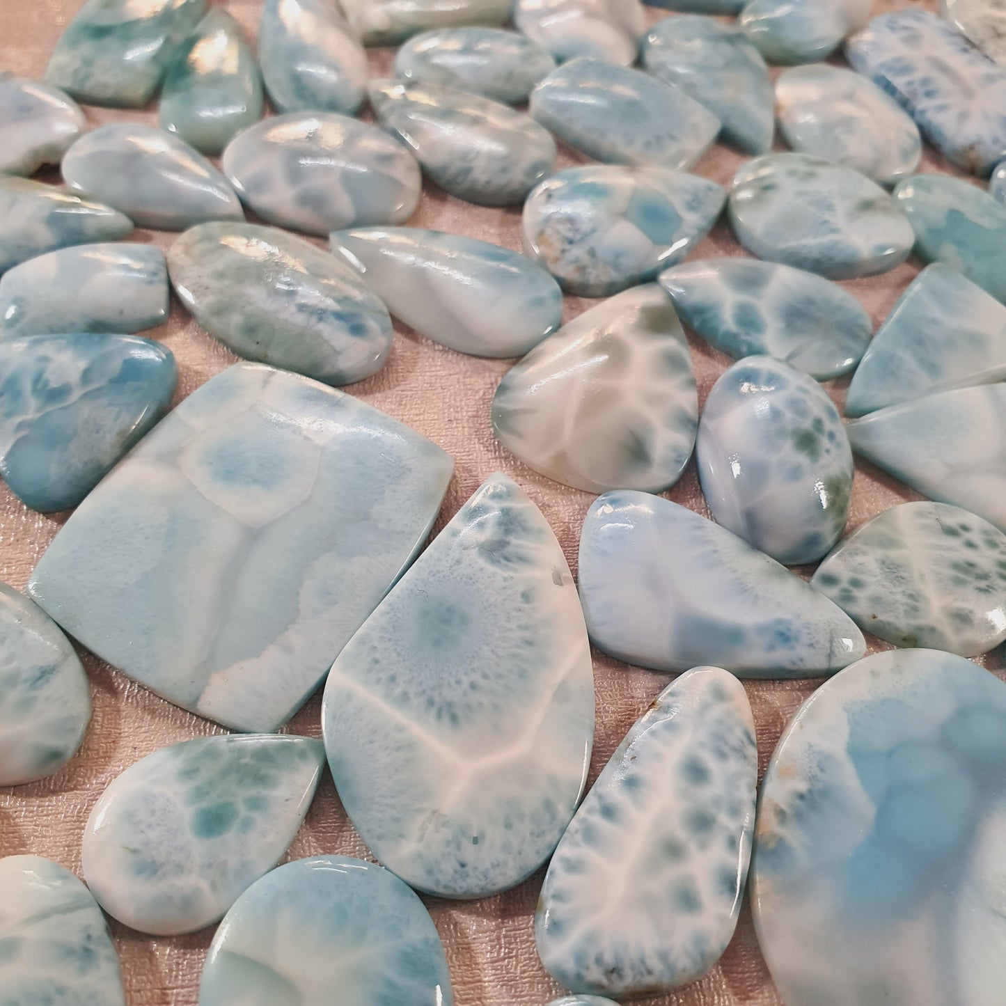 Natural Larimar Cabochon (Natural)