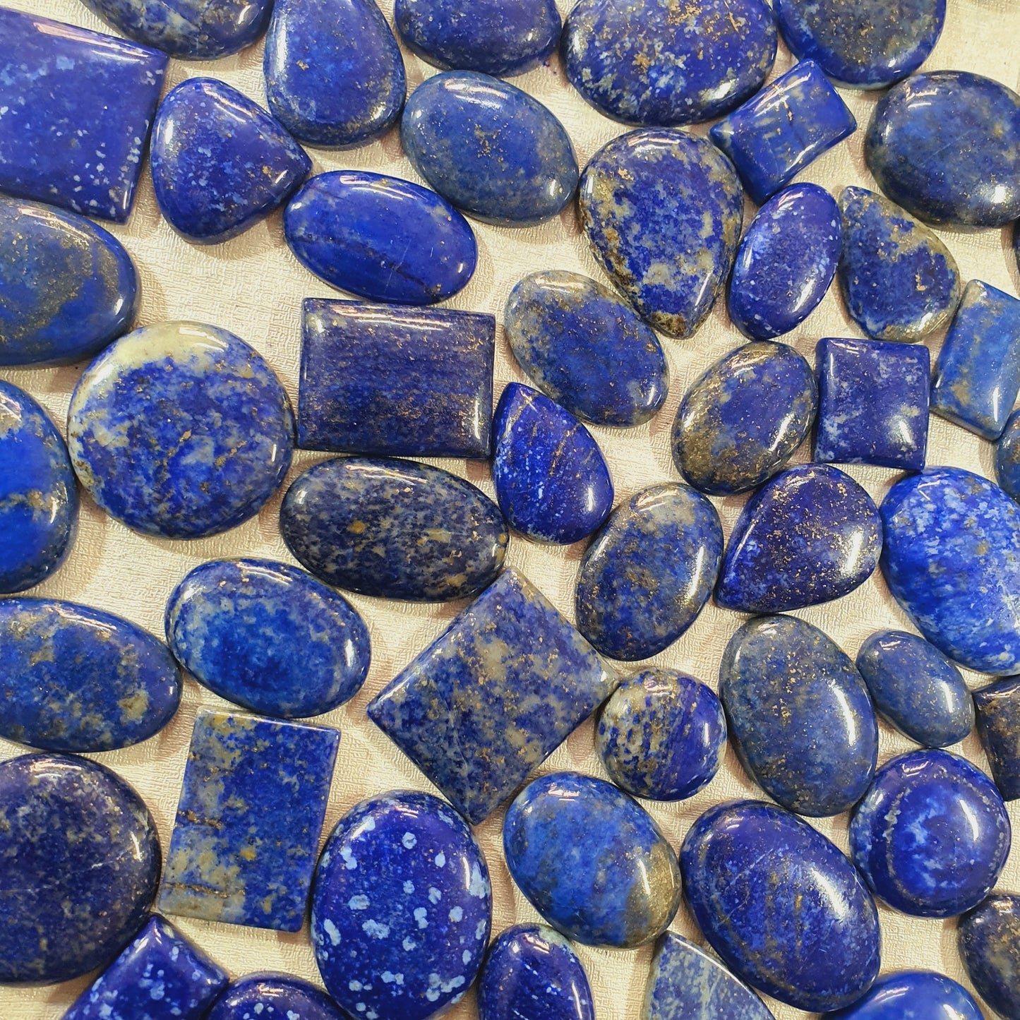 Natural Lapis Lazuli Cabochon (Natural)