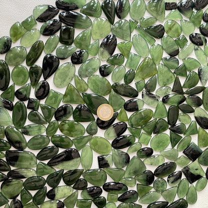 Natural Kammererite Green Cabochon (Natural)