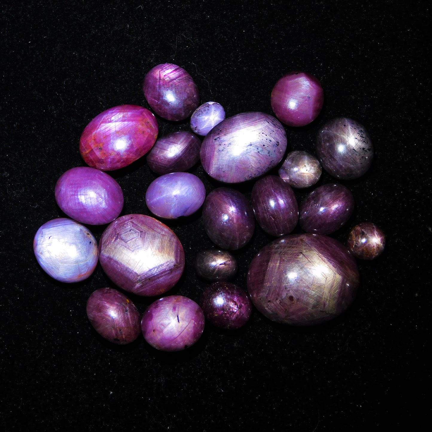 Natural Star Ruby Cabochon (Natural)