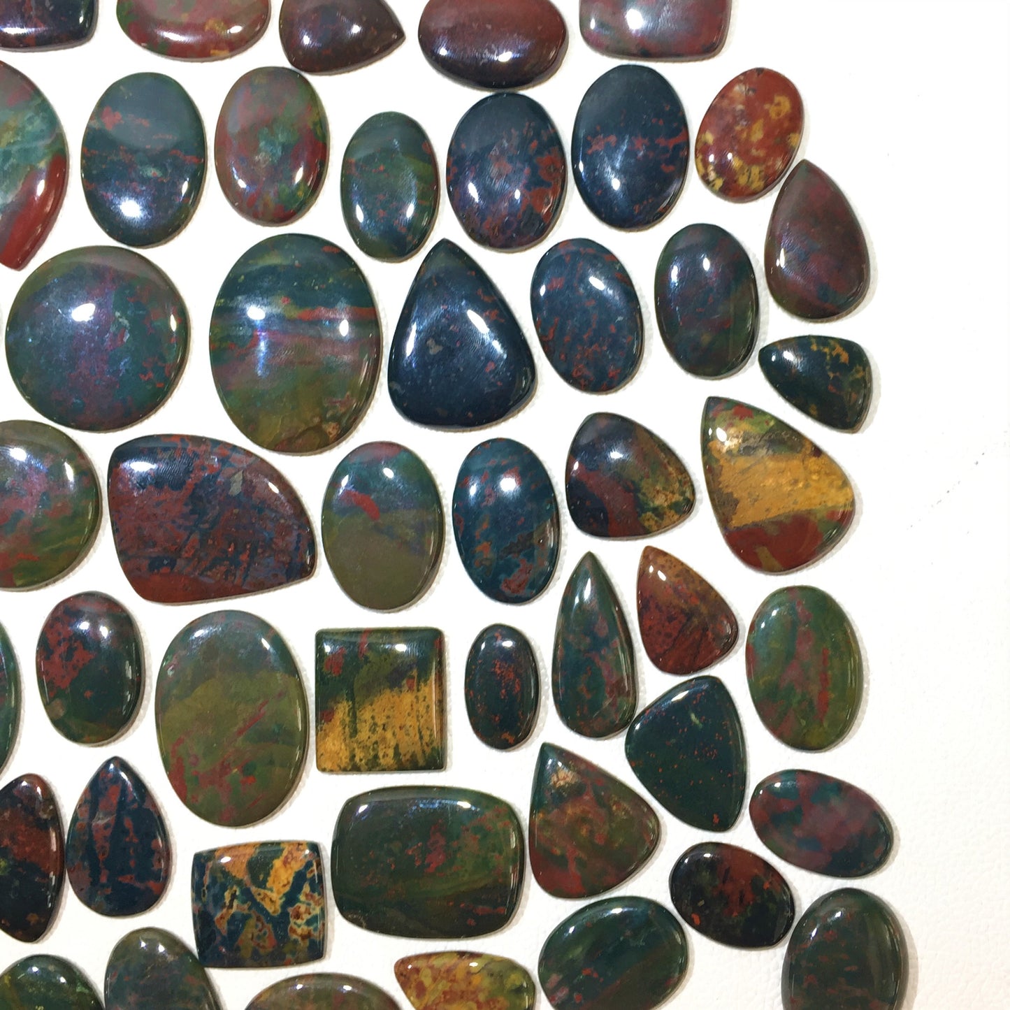 Natural Bloodstone Jasper Cabochon (Natural)