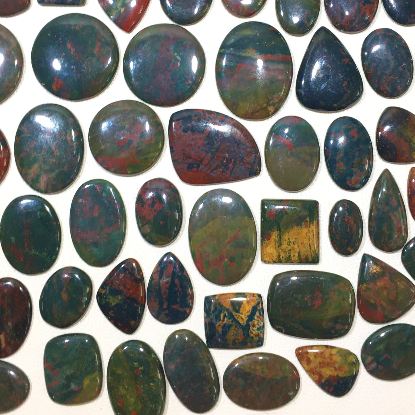 Natural Bloodstone Jasper Cabochon (Natural)