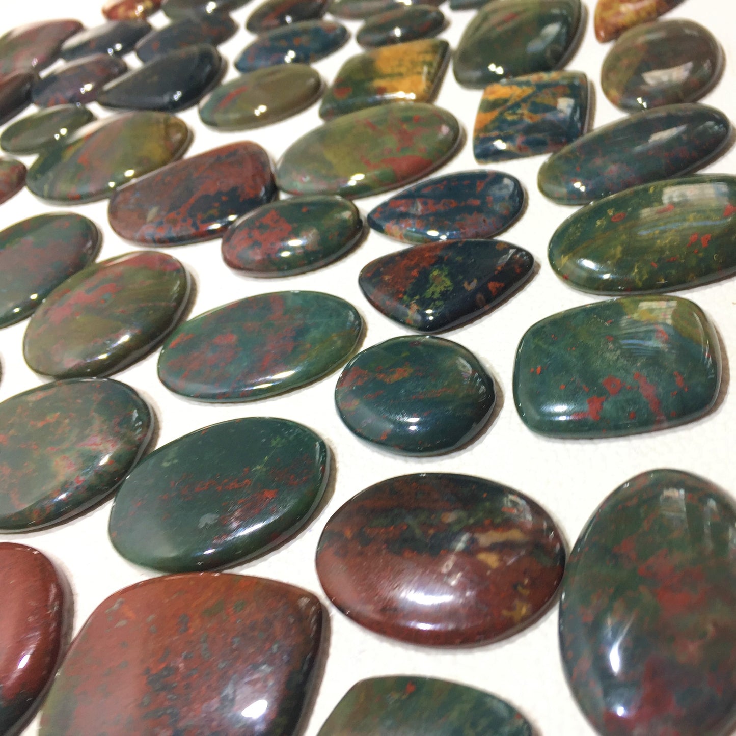 Natural Bloodstone Jasper Cabochon (Natural)