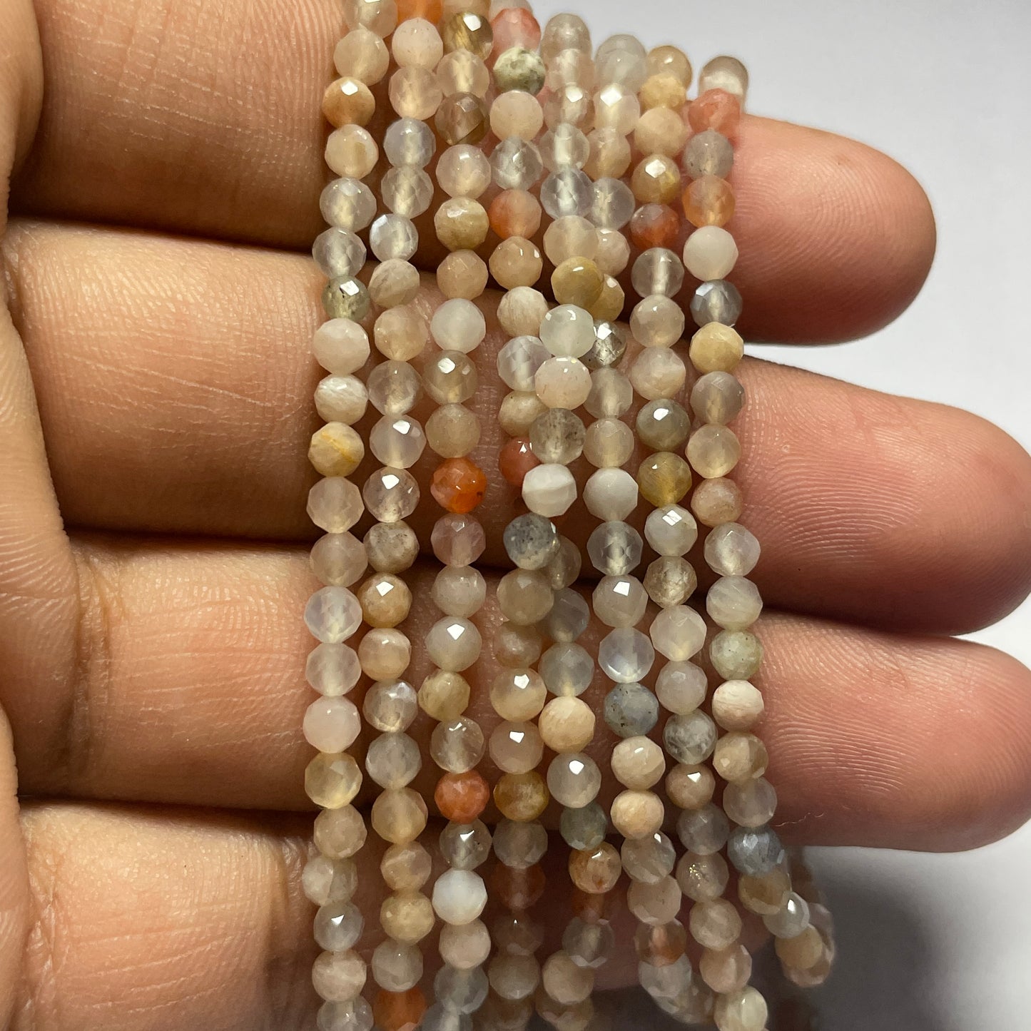 Natural Moonstone Round Cut Beads (Natural)