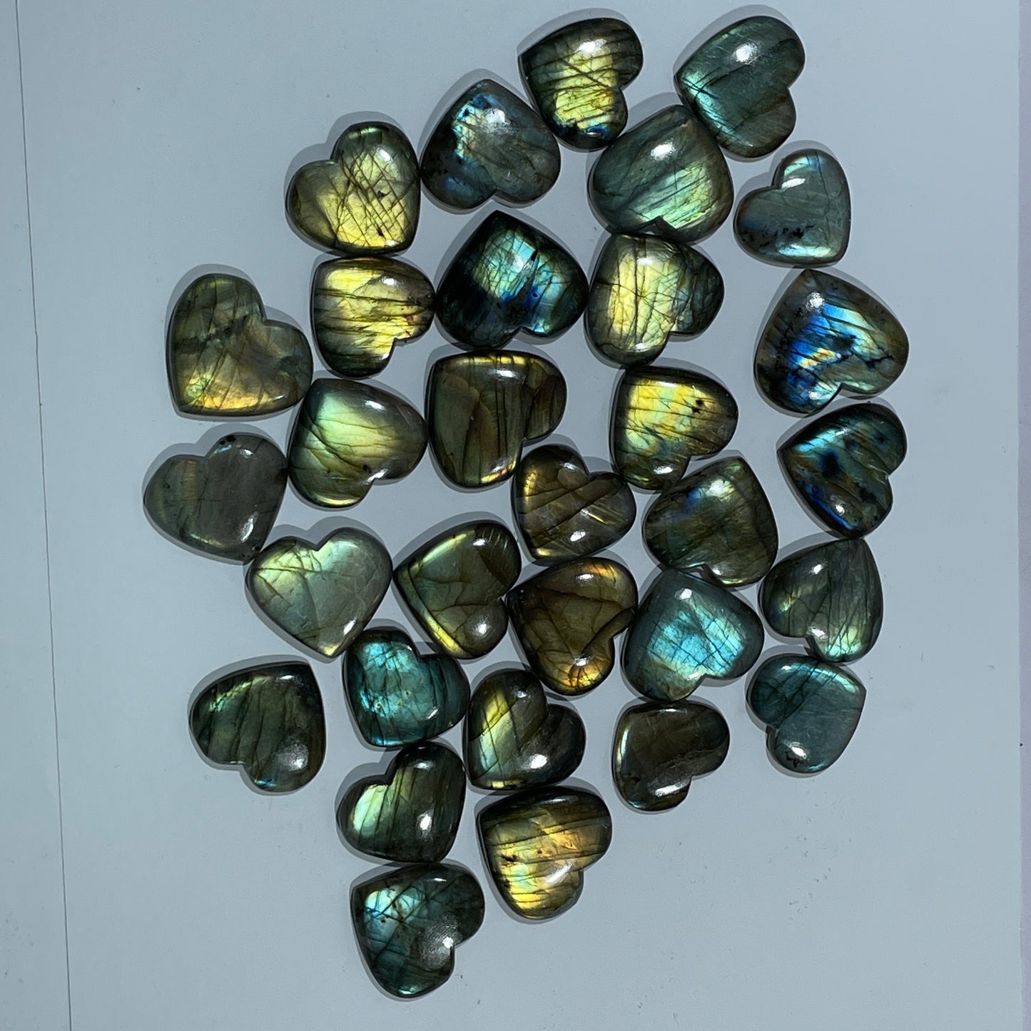 Natural Labradorite Hearts Cabochon (Natural)