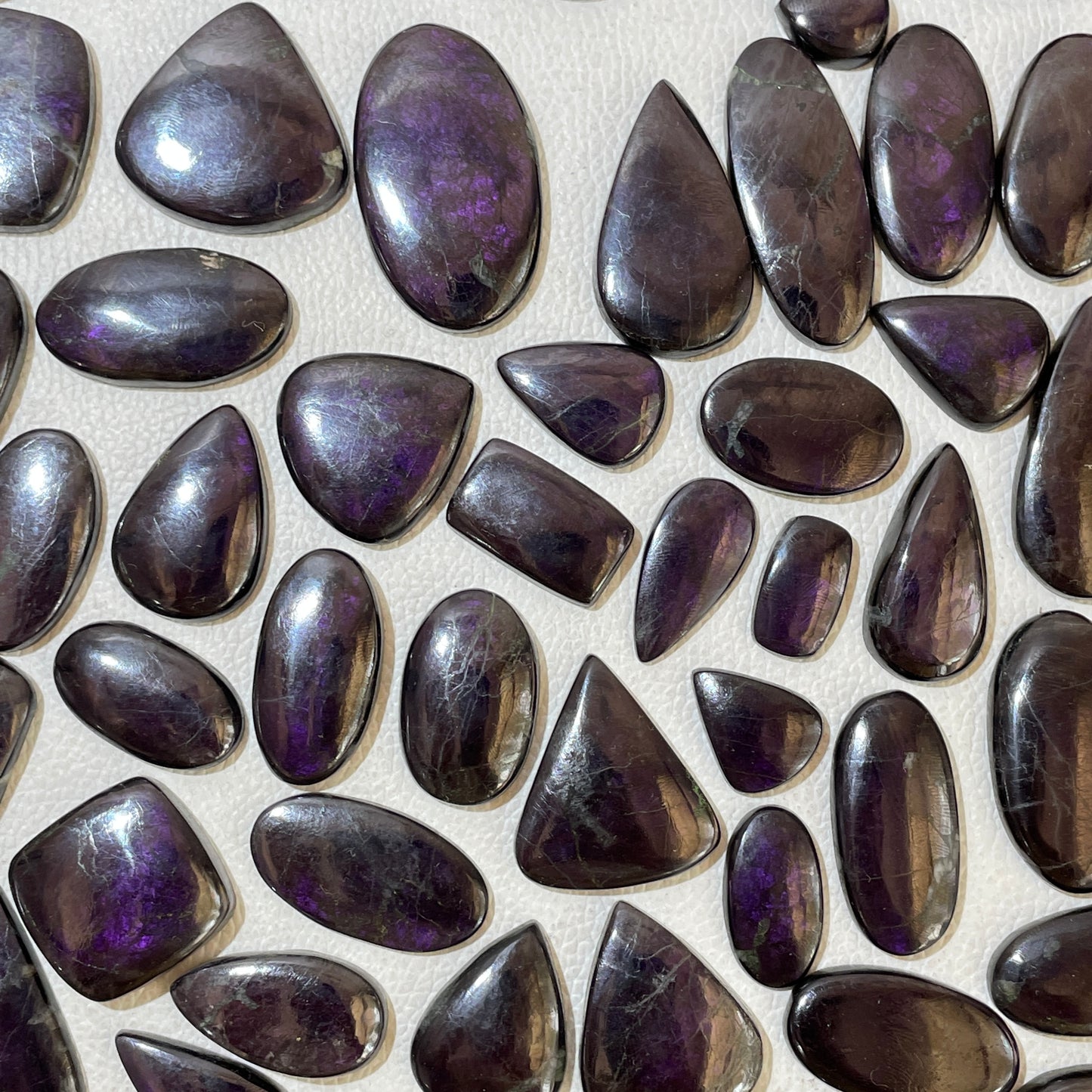 Natural Purpurite Cabochon (Natural)