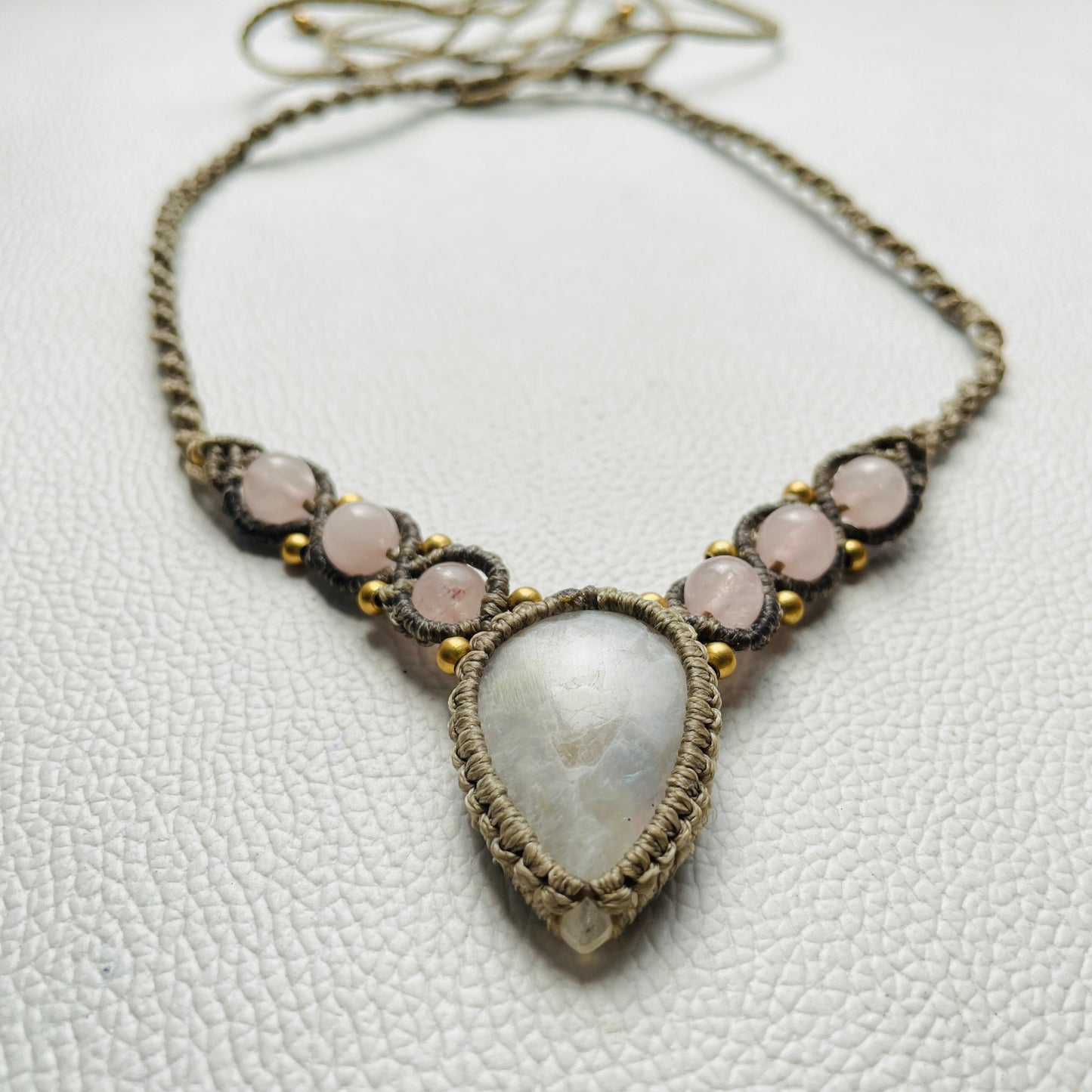New Design Macrame Necklace Mix Stone Jewelry Wholesale Price Lot Crystal Macrame Brass Jewelry