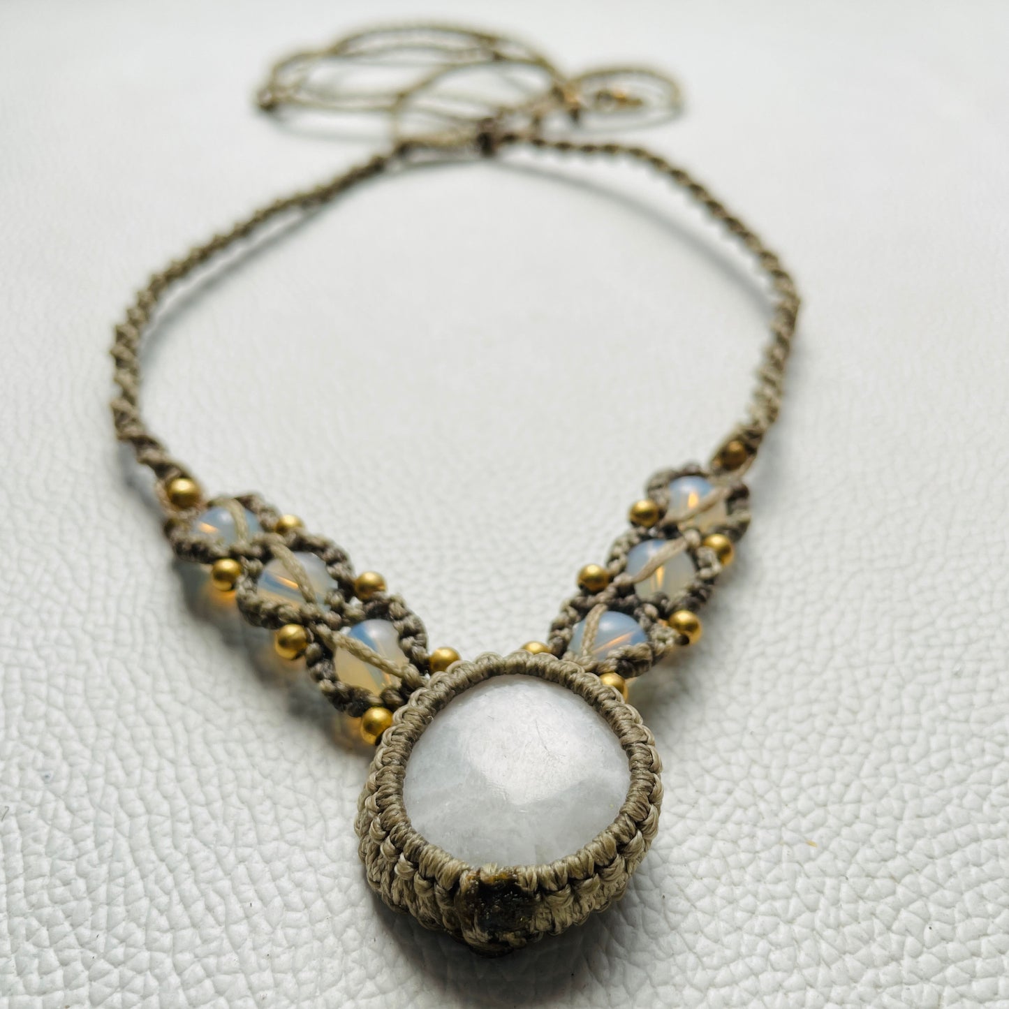 New Design Macrame Necklace Mix Stone Jewelry Wholesale Price Lot Crystal Macrame Brass Jewelry