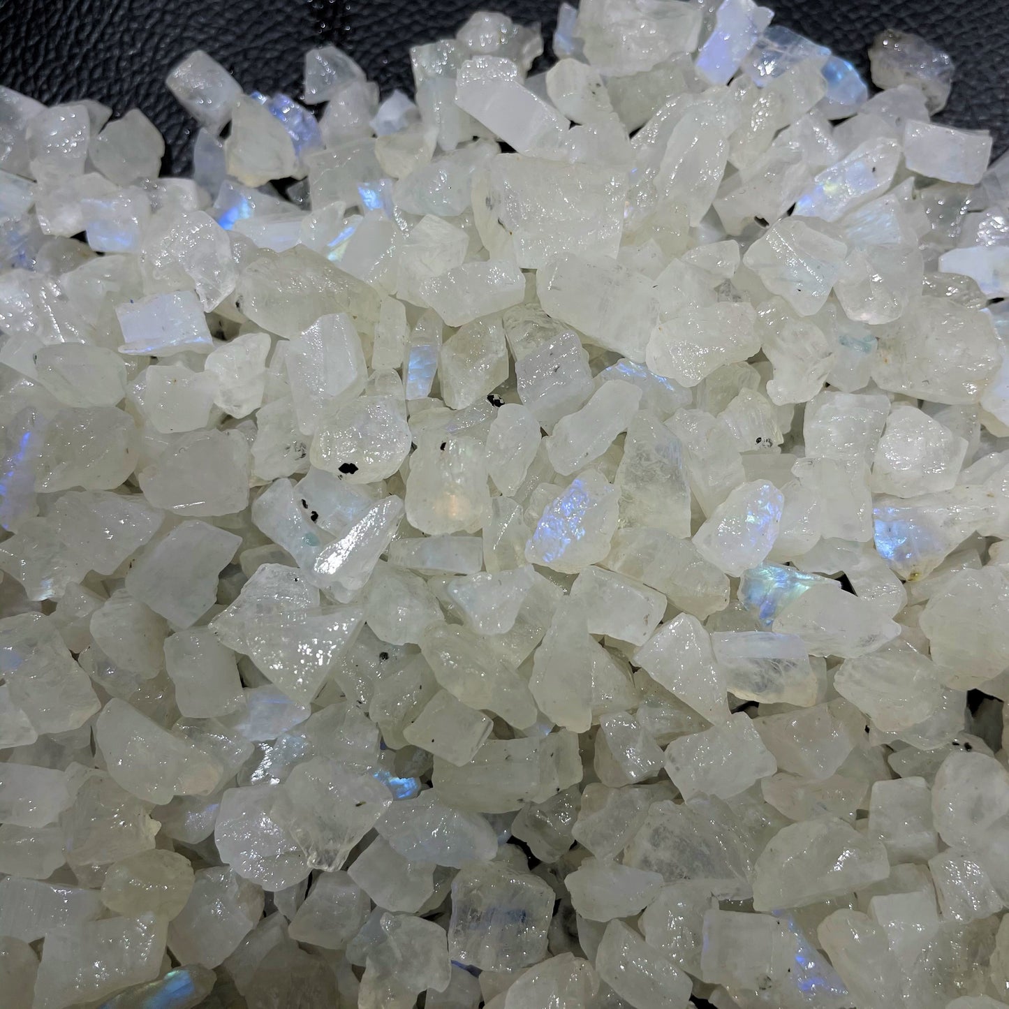 Natural Rainbow Moonstone Raw (Natural)