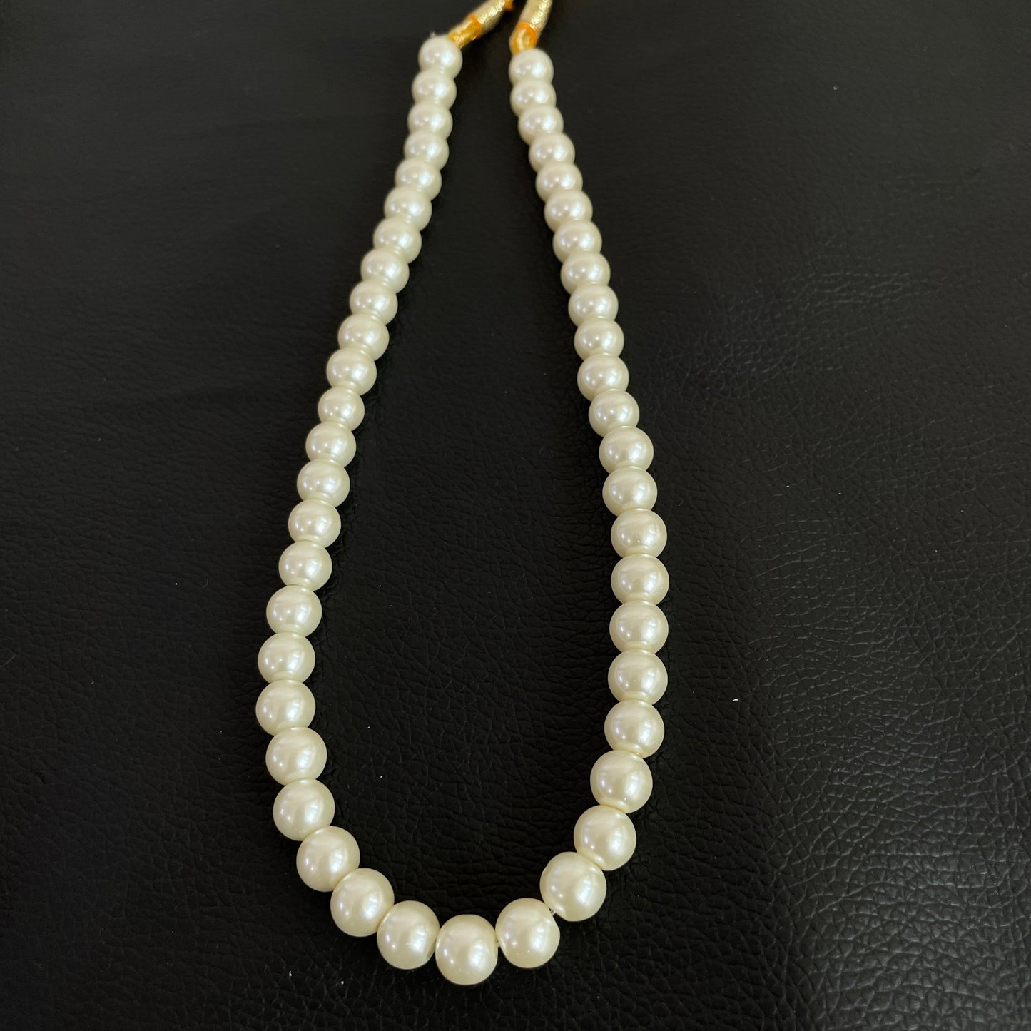 Round Mother Of Pearl Necklace (Lab-Created)