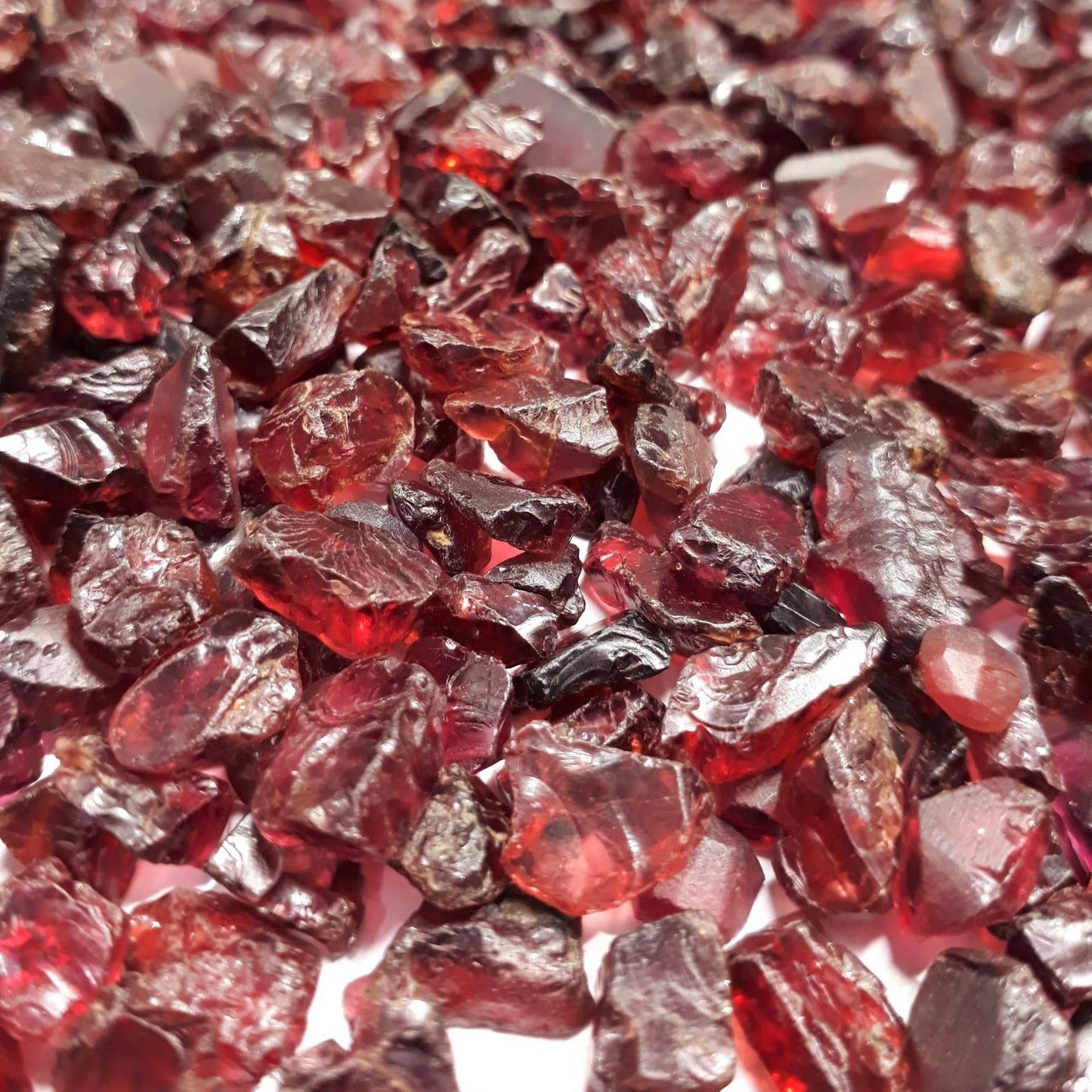 Natural Garnet Rough (Natural)