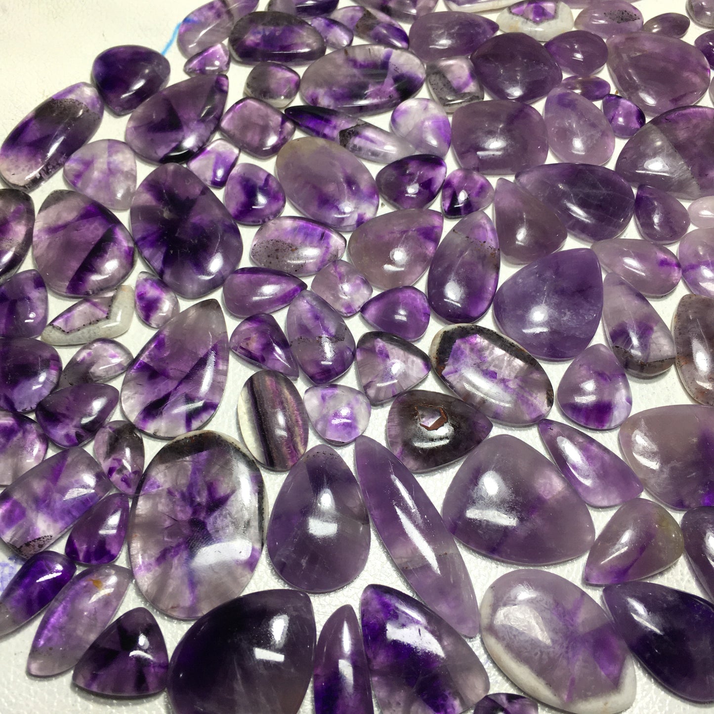 Natural Amethyst Star Cabochon (Natural)