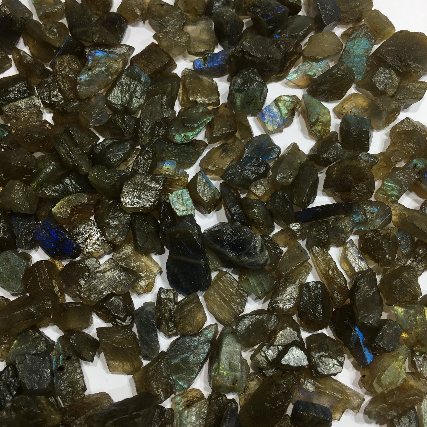 Natural Labradorite Rough (Natural)