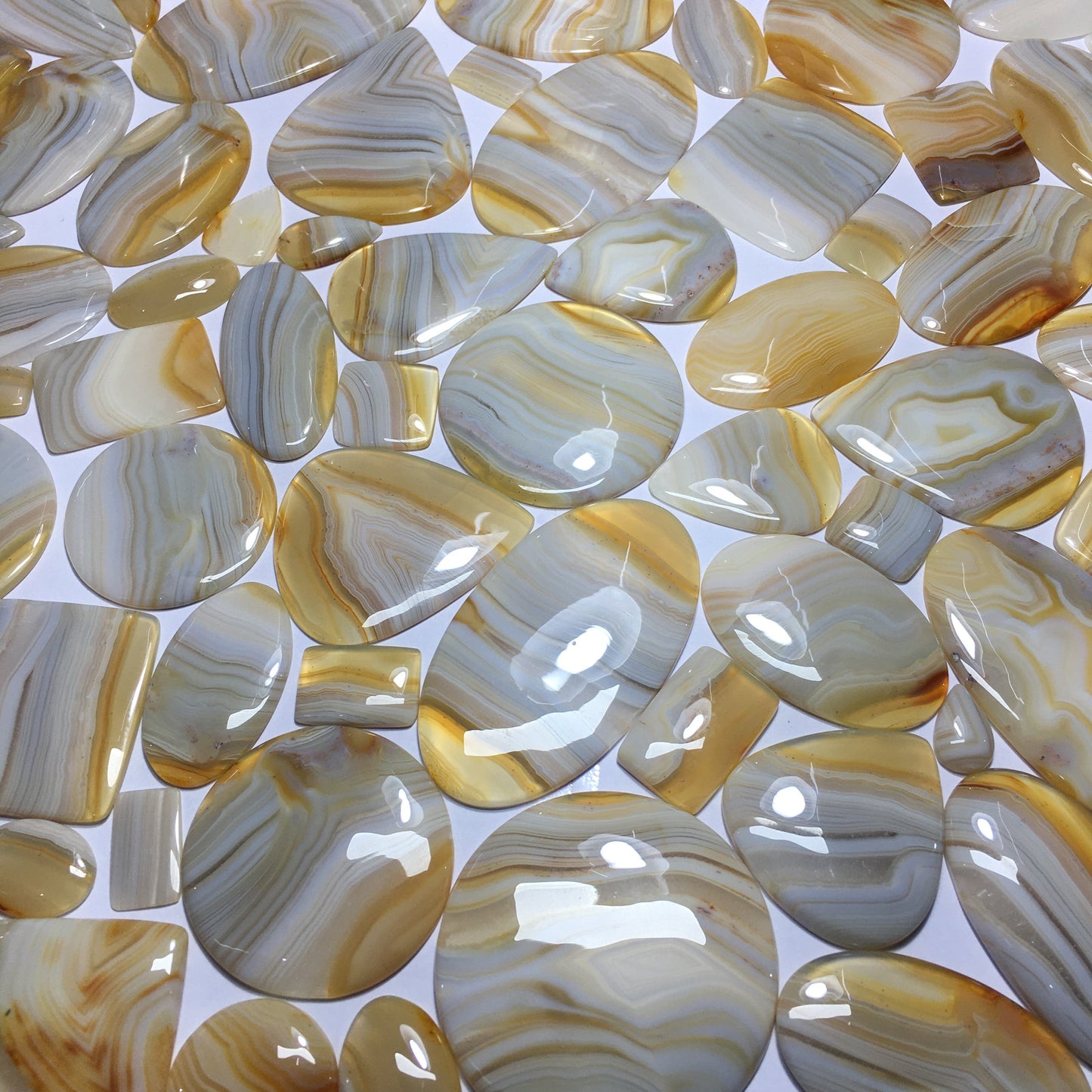 Natural Yellow Banded Agate Cabochon (Natural)