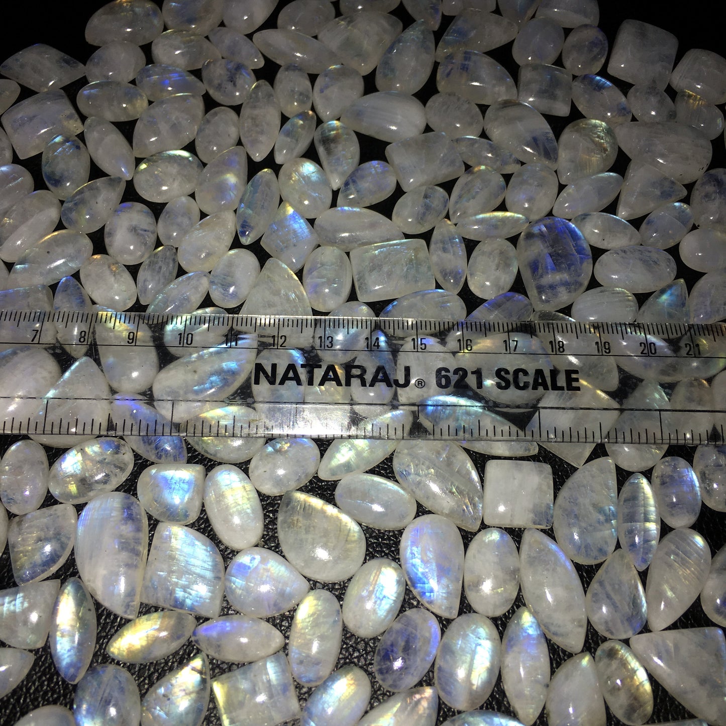 Natural Rainbow Moonstone Cabochon (Natural)