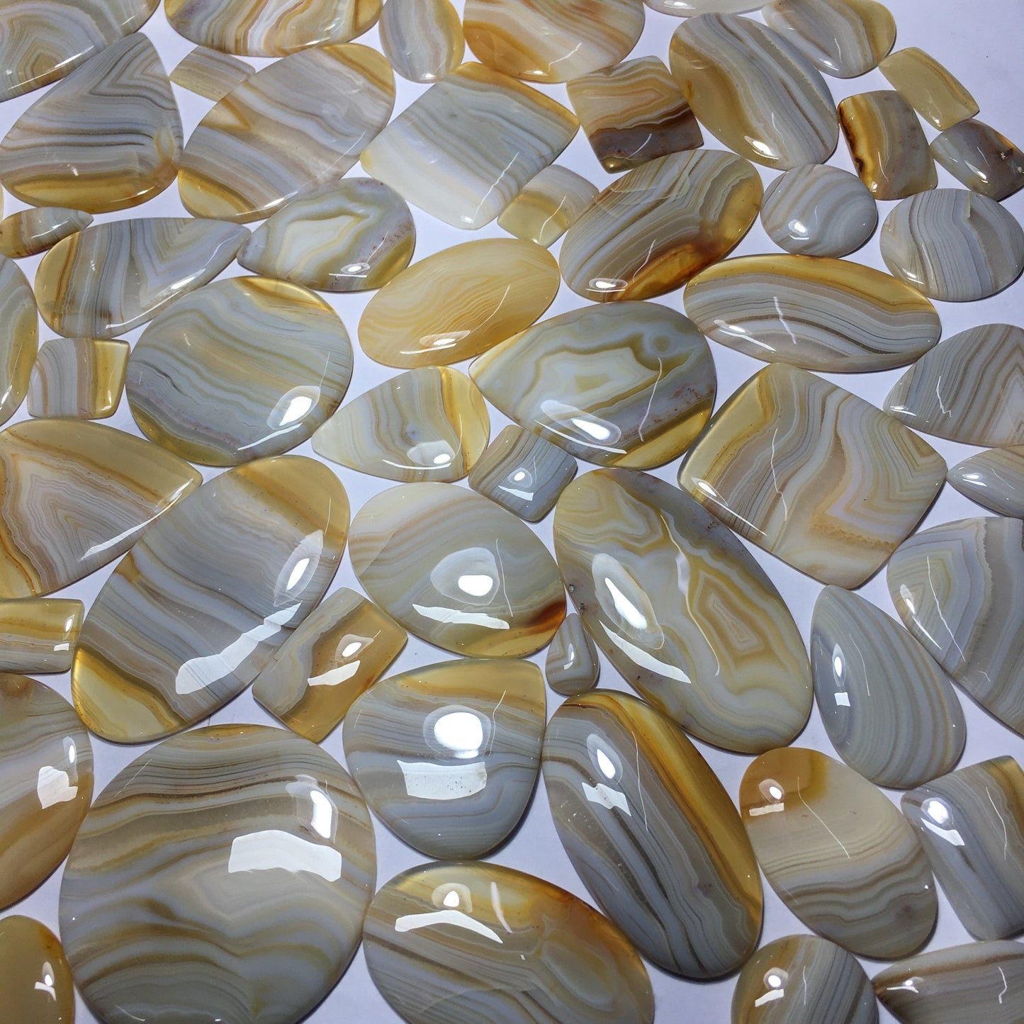 Natural Yellow Banded Agate Cabochon (Natural)