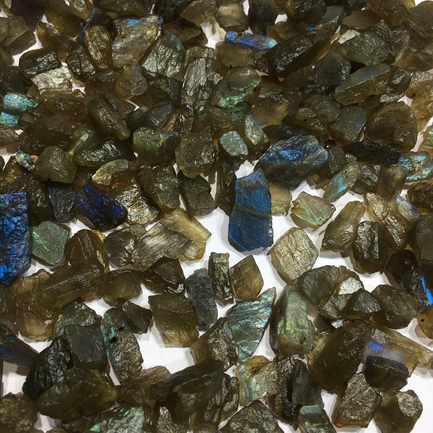 Natural Labradorite Rough (Natural)