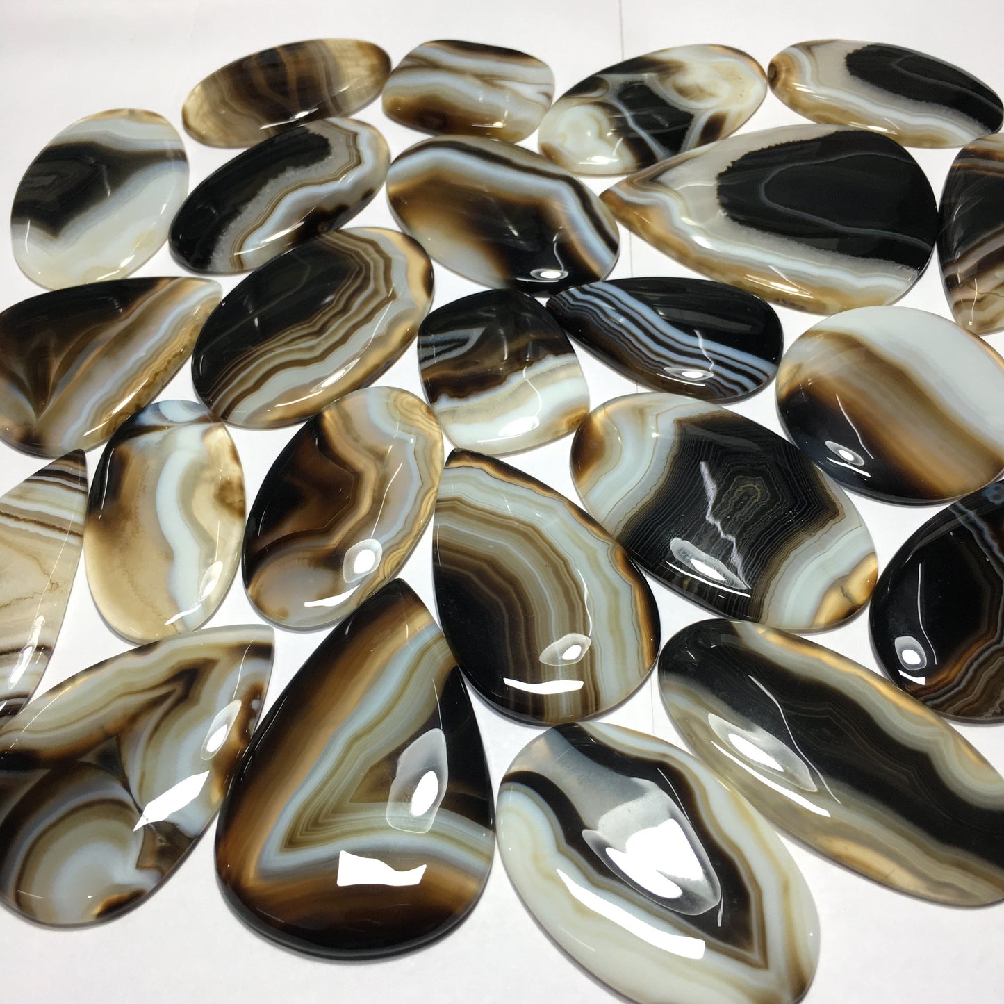 Natural Banded Agate Cabochon (Natural)