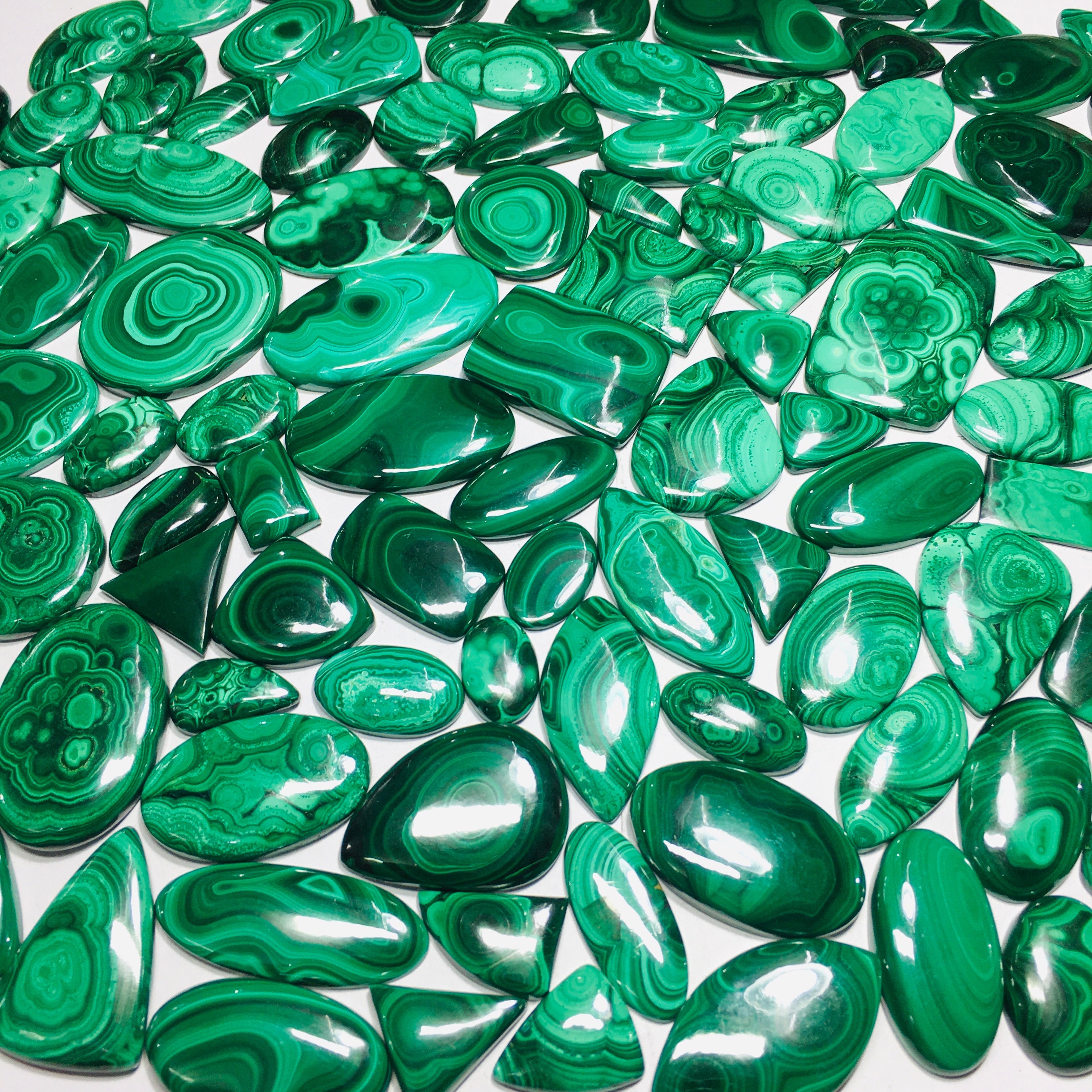 Rare Malachite cabochon,Gemstone jewelry,100%Natural outlets Malachite,loose stone semi precious,Malachite handmade cabochons: 61 Cts. (30X30 M)