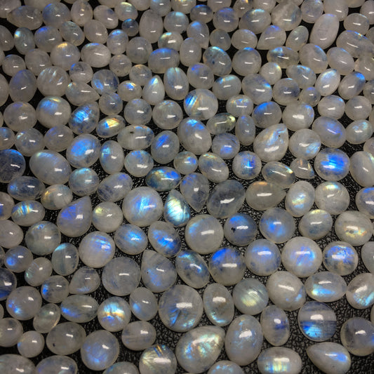 Natural Rainbow Moonstone Cabochon (Natural)