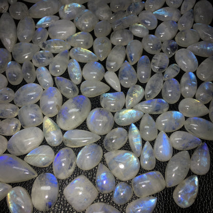 Natural Rainbow Moonstone Cabochon (Natural)