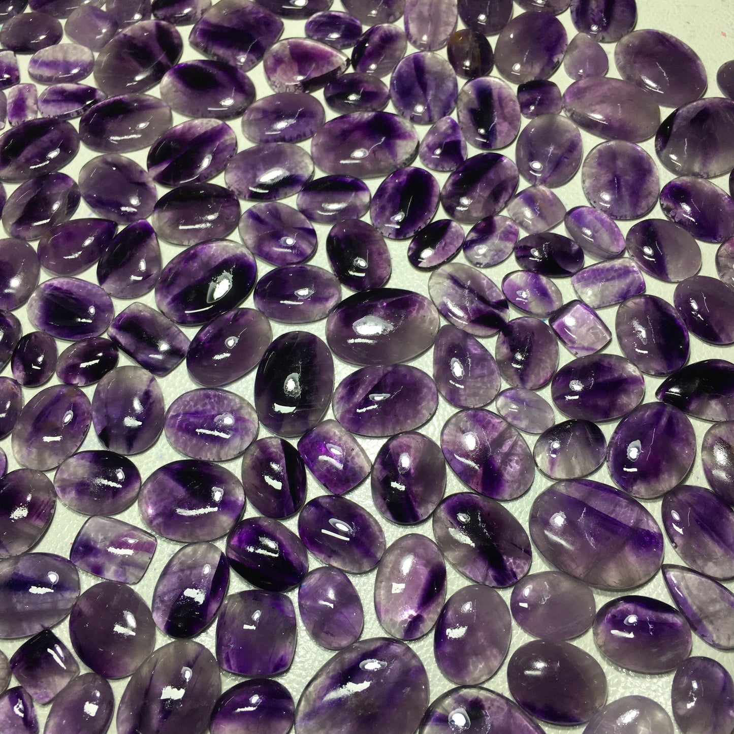 Natural Amethyst Star Cabochon (Natural)