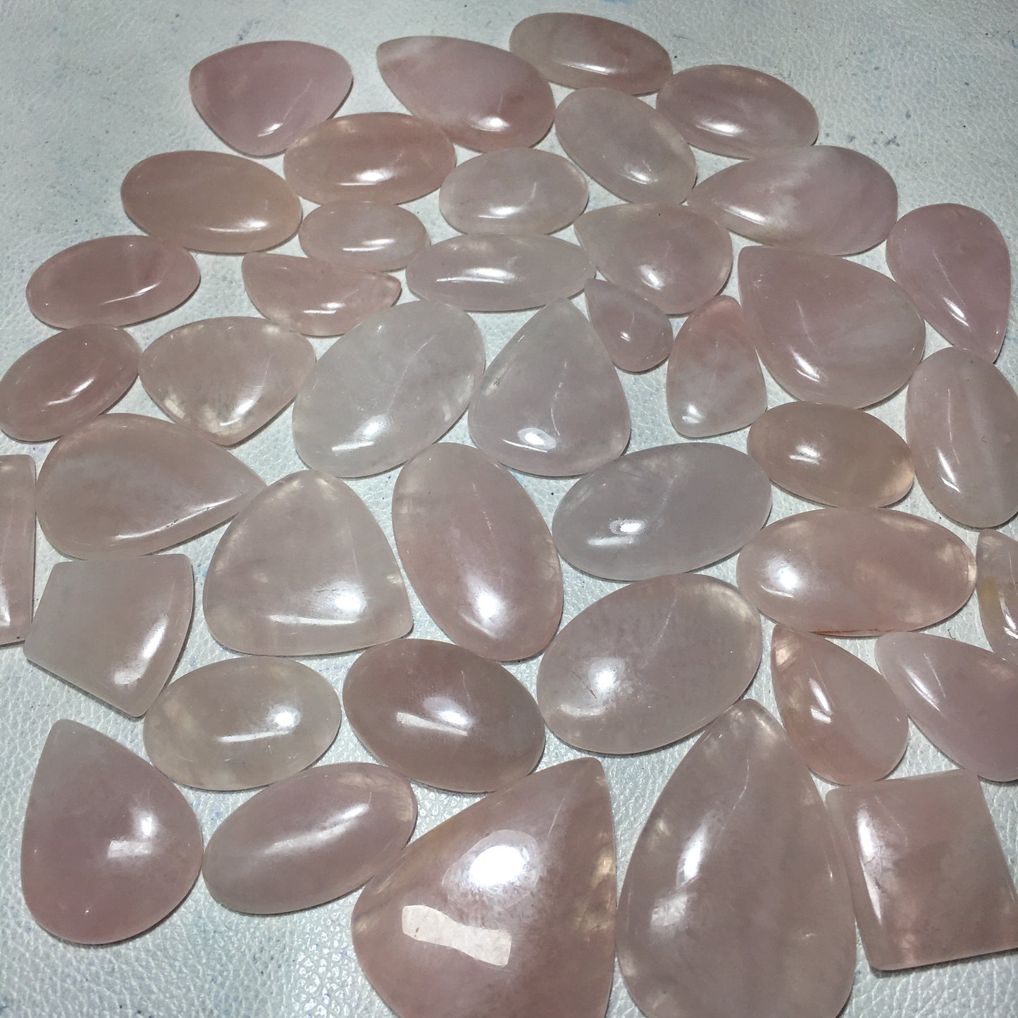 Natural Rose Quartz Cabochon (Natural)