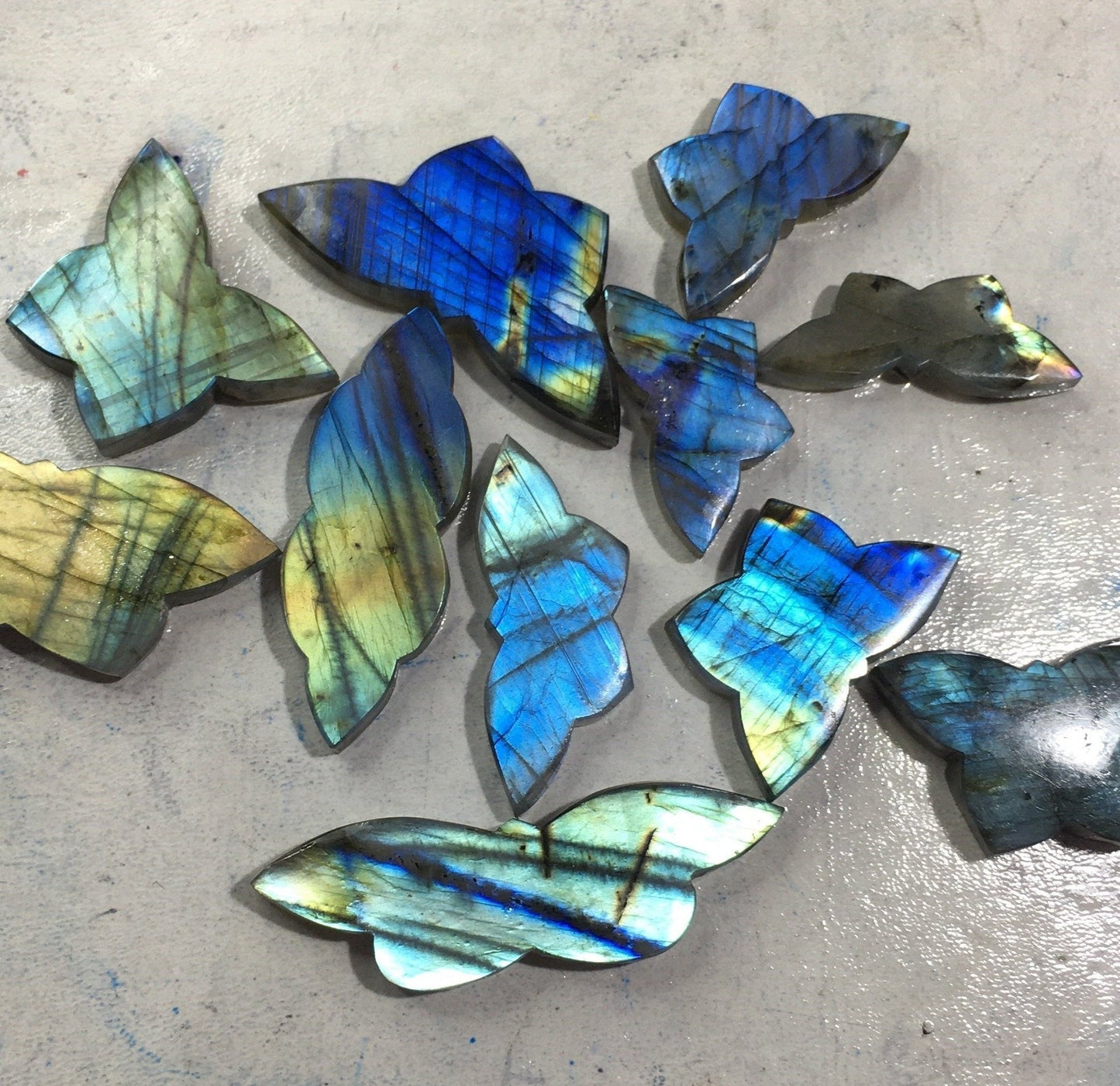 Natural Labradorite Gemstone Nice Butterfly Shape (Natural)