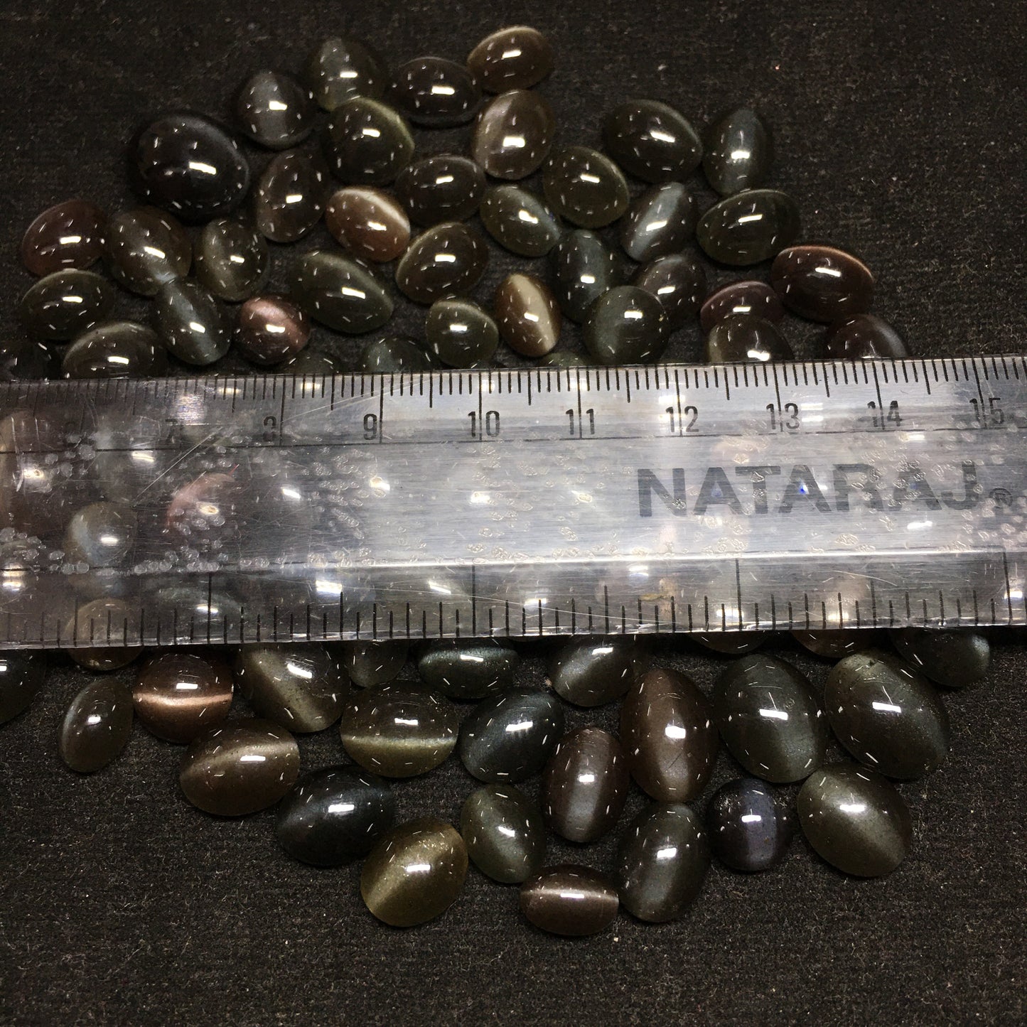 Natural Cat's Eye Scapolite Cabochon (Natural)