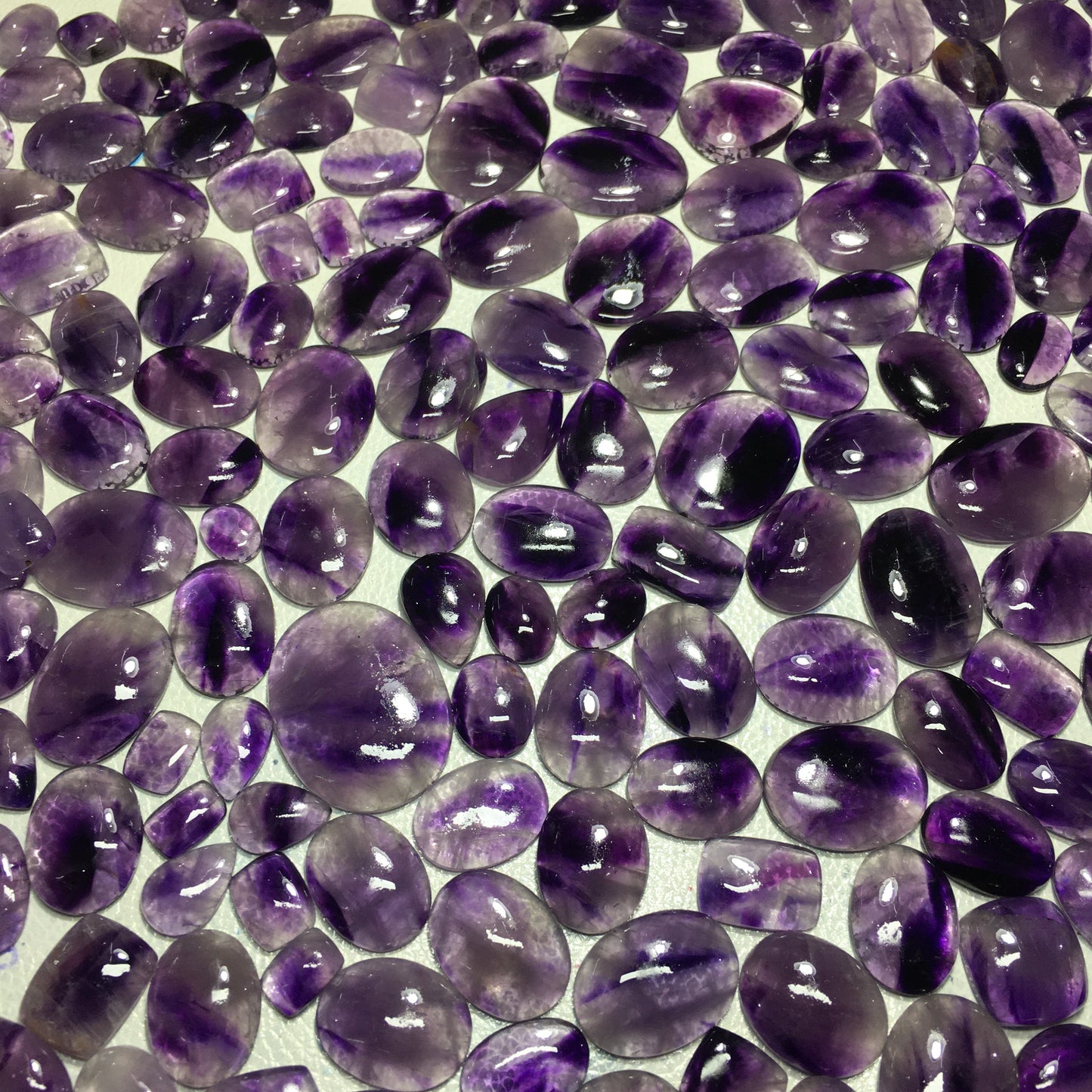 Natural Amethyst Star Cabochon (Natural)