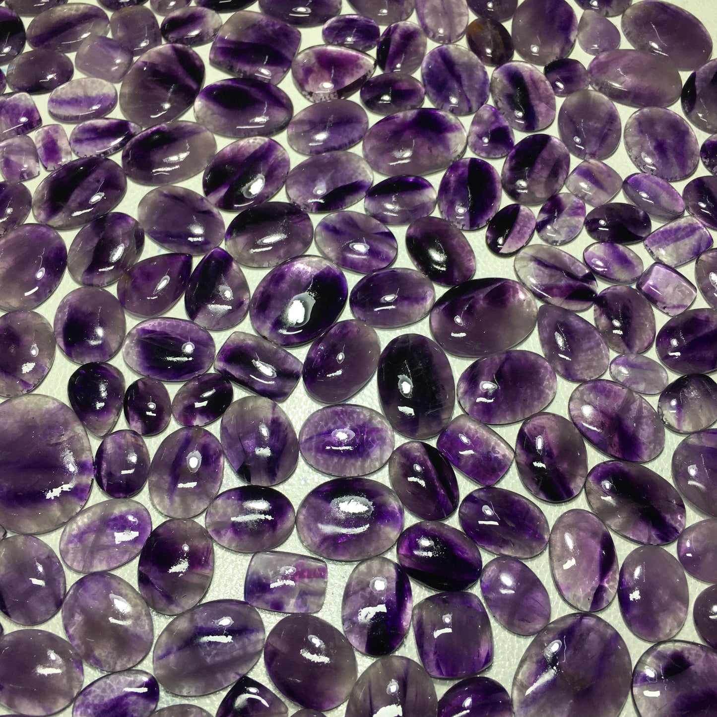 Natural Amethyst Star Cabochon (Natural)