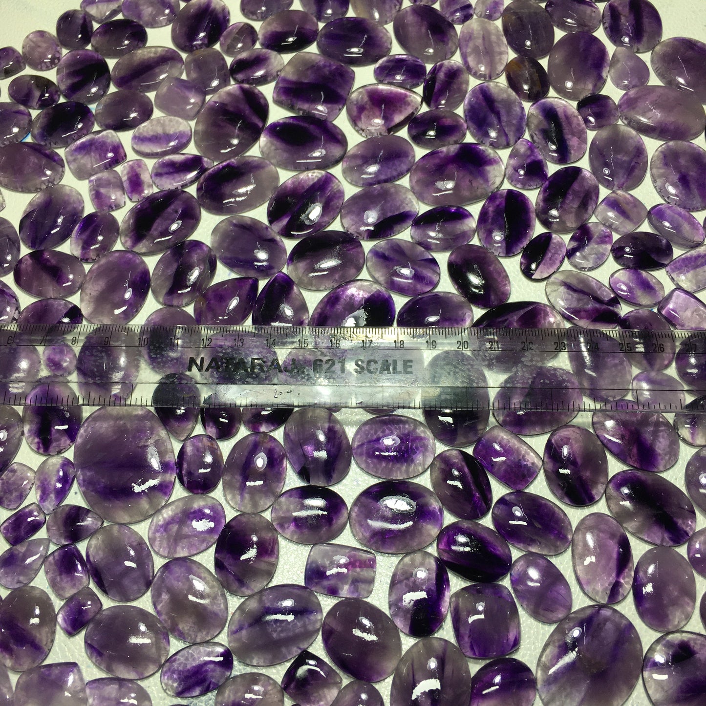 Natural Amethyst Star Cabochon (Natural)