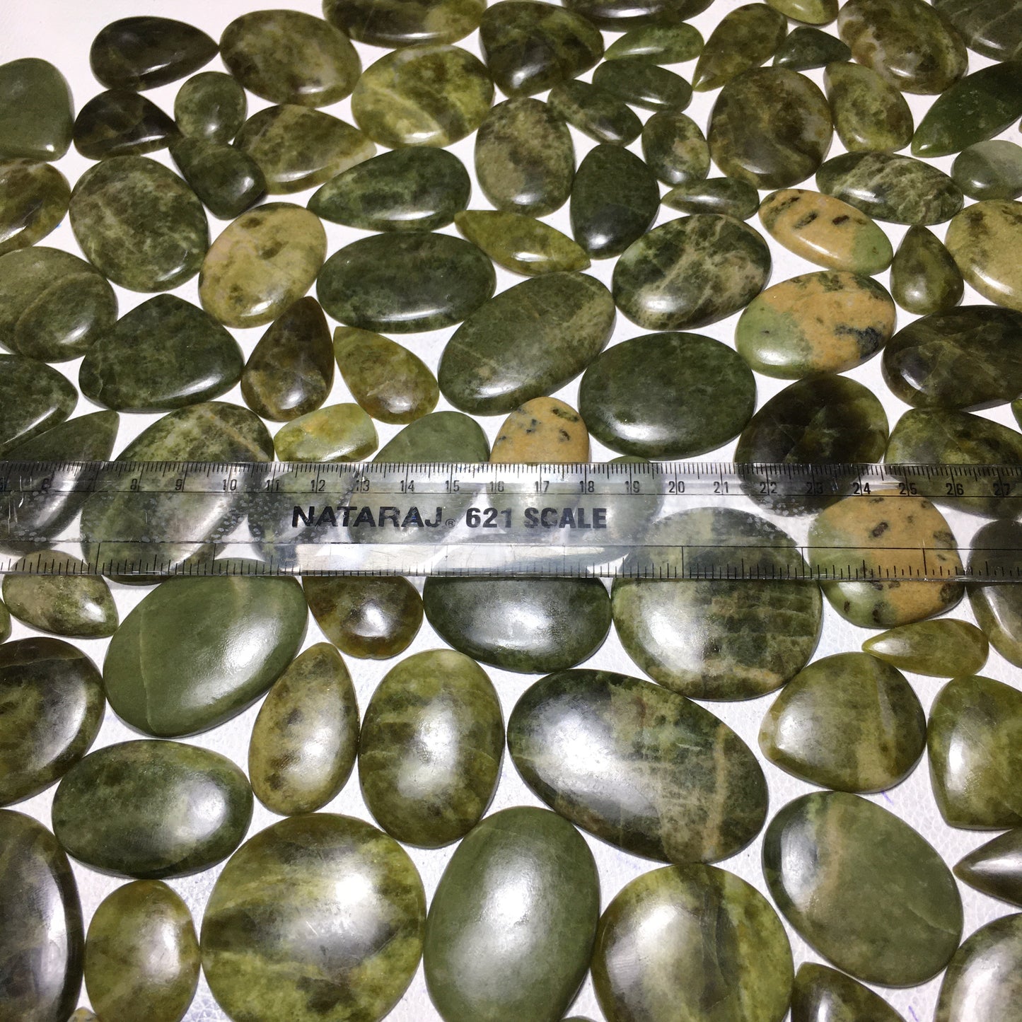 Natural Vesonite Cabochon (Natural)