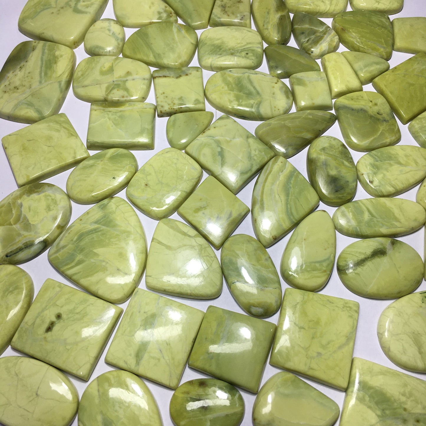 Natural Serpentine Cabochon (Natural)