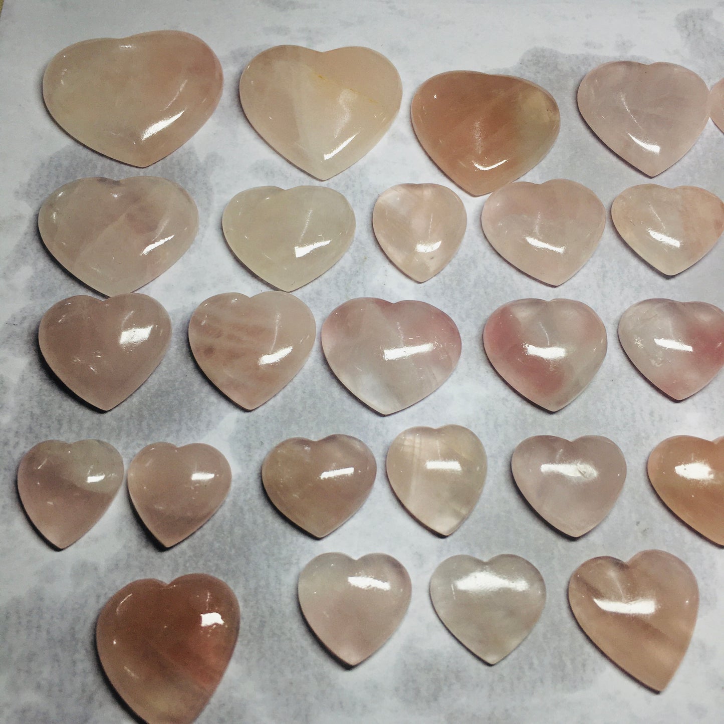 Natural Rose Quartz Heart Cabochon (Natural)