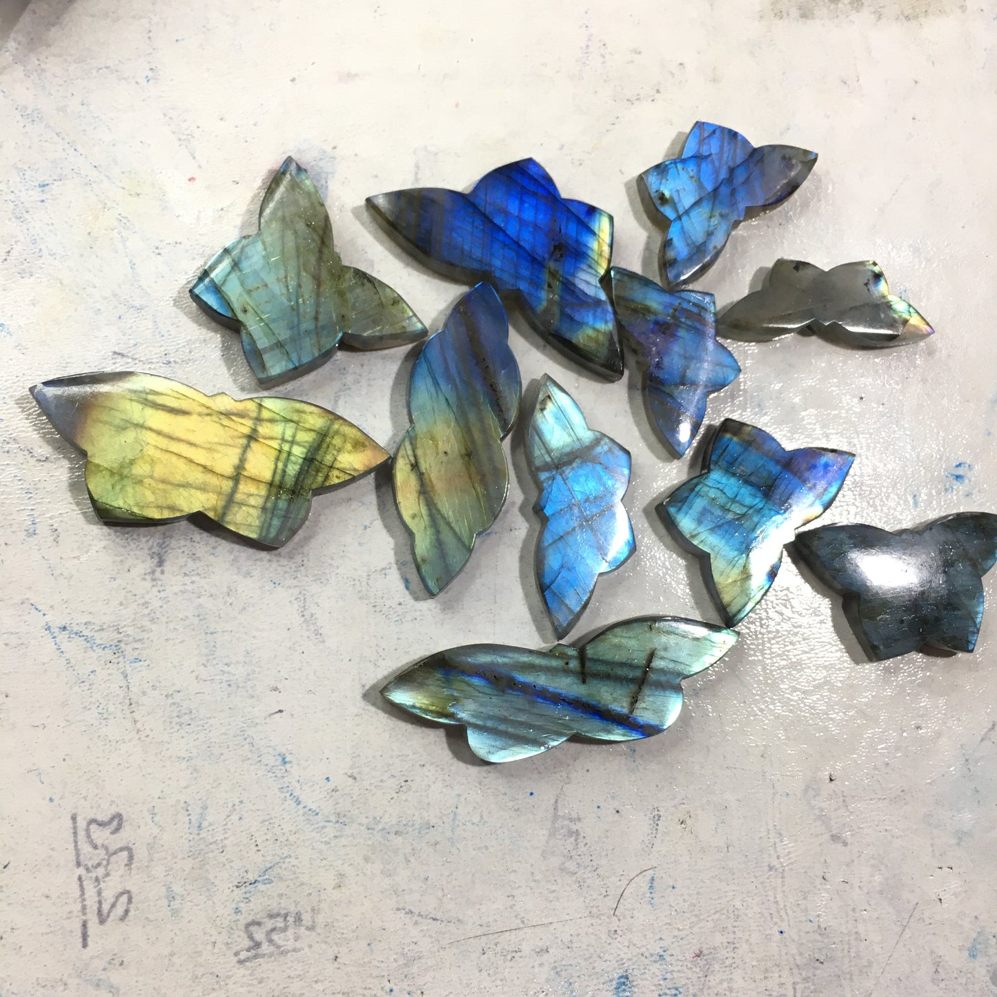 Natural Labradorite Gemstone Nice Butterfly Shape (Natural)